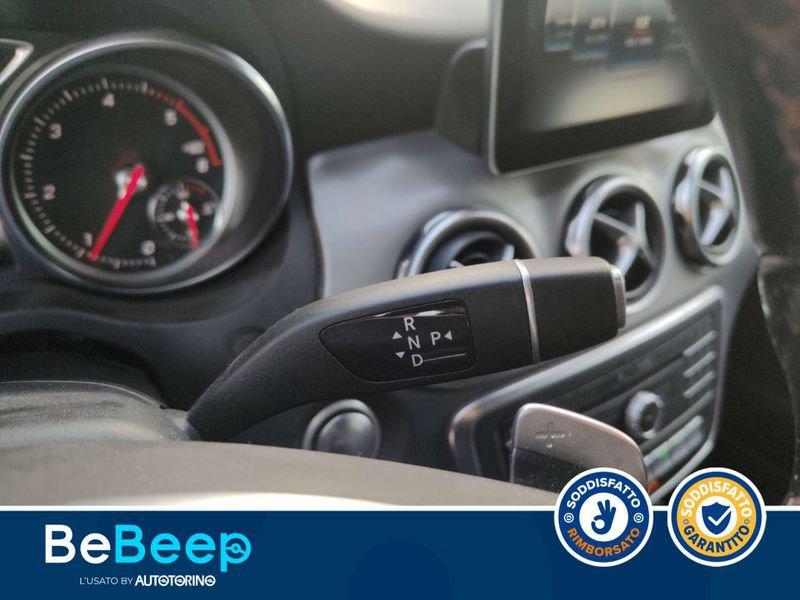 Mercedes-Benz GLA 180 D PREMIUM AUTO