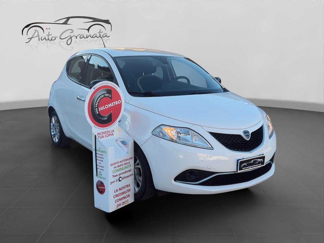 Lancia Ypsilon 1.2 69cv Gold NEOPATENTATI