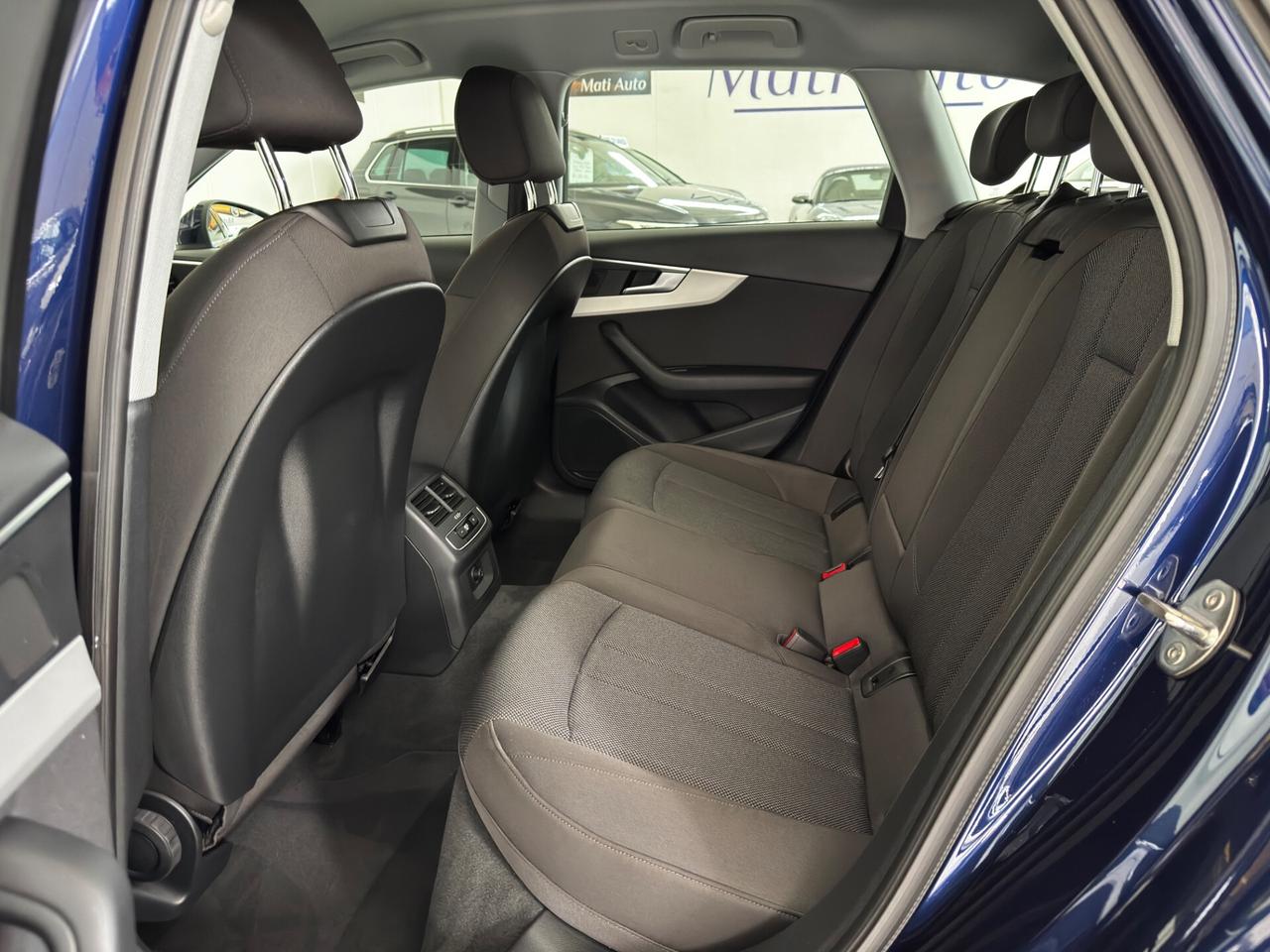 Audi A4 Avant 40 TDI quattro S tronic Business Advanced