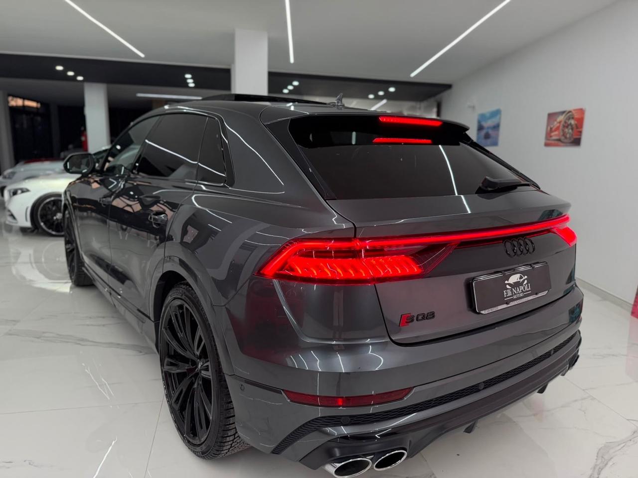 Audi Q8 SQ8 TFSI quattro tiptronic