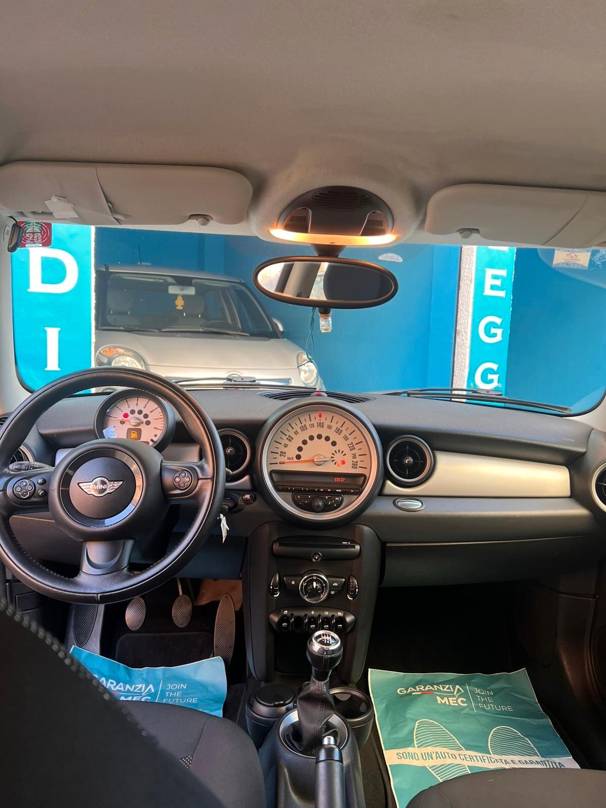 Mini 1.6 16V One (55kW)