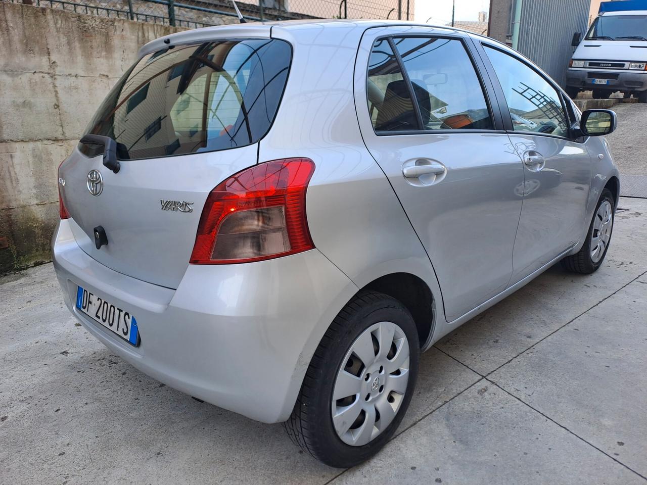 TOYOTA YARIS 1.0 BENZINA *72.000 KM*