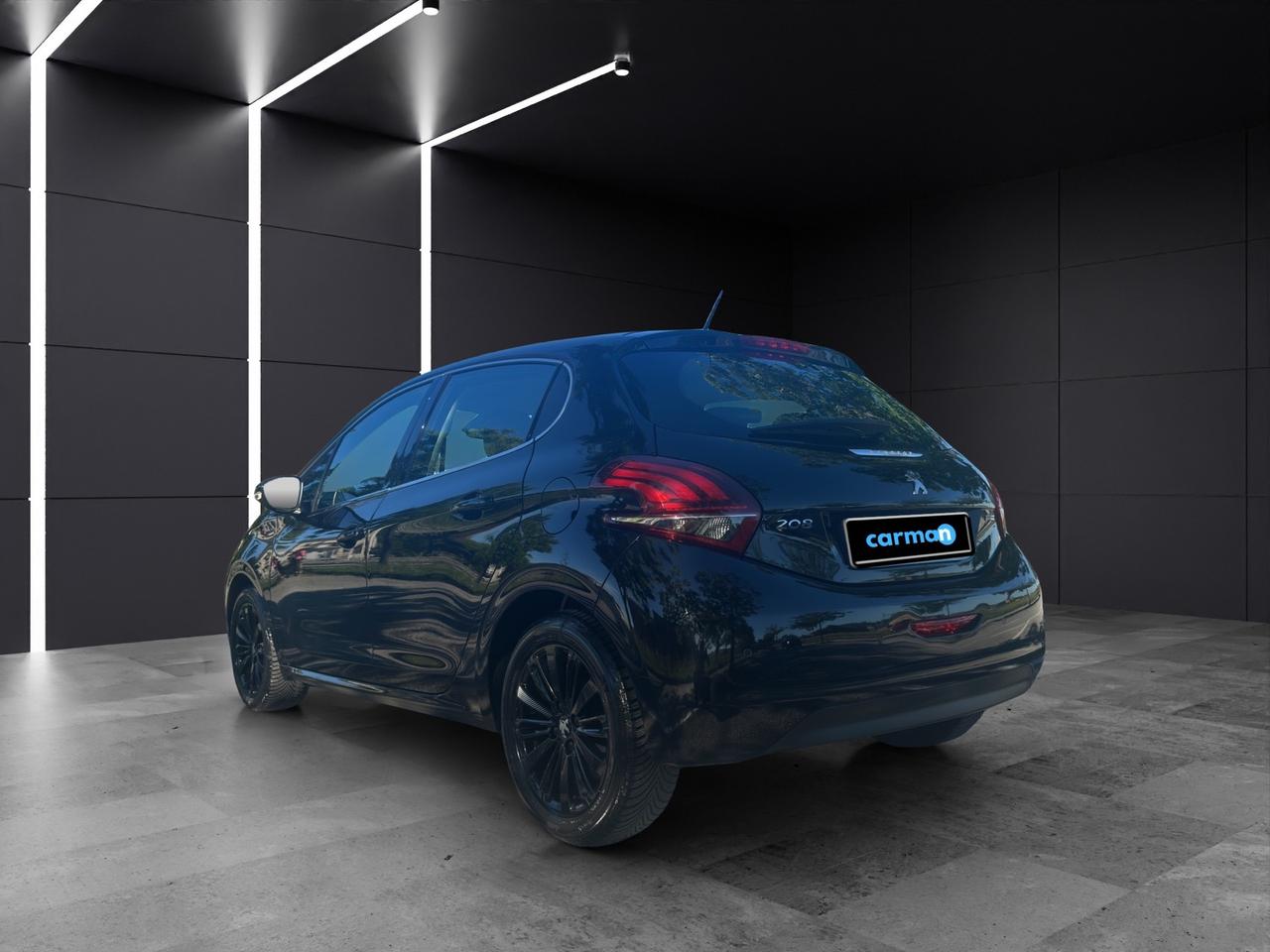 Peugeot 208 PureTech 82 5 porte Allure BLACK LINE