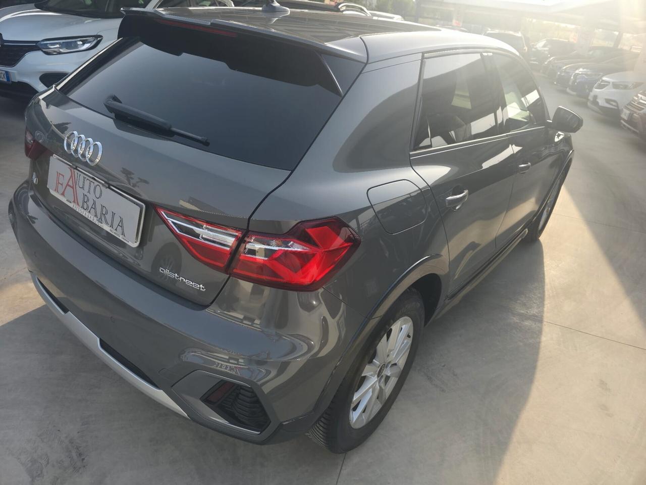 Audi A1 allstreet 30 TFSI Identity Contrast