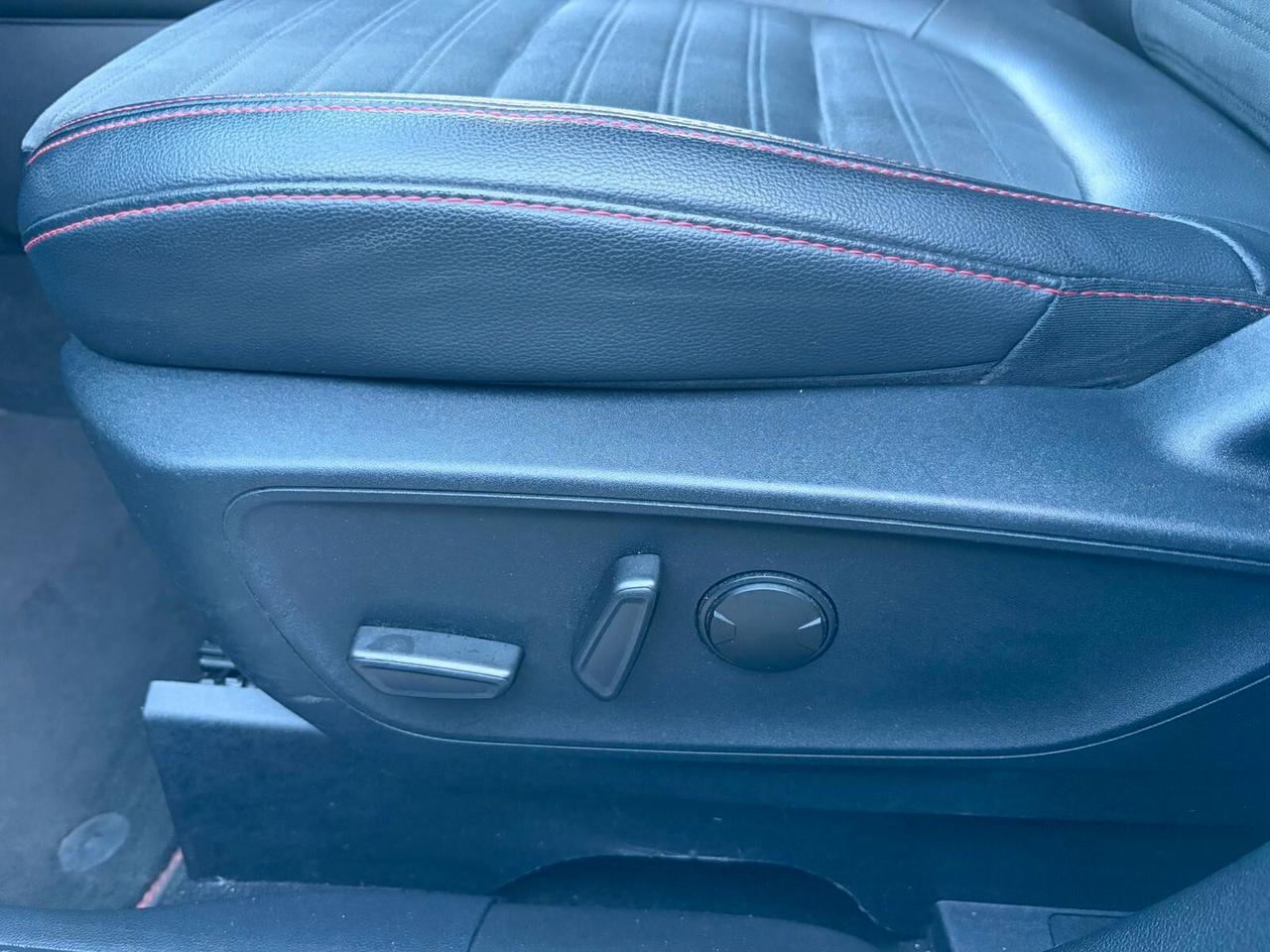 FORD KUGA ST LINE - PROMO