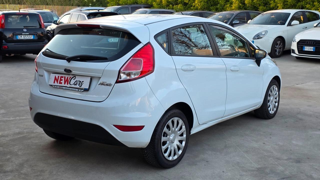 Ford Fiesta 1.5 TDCi 75CV 5 porte Titanium