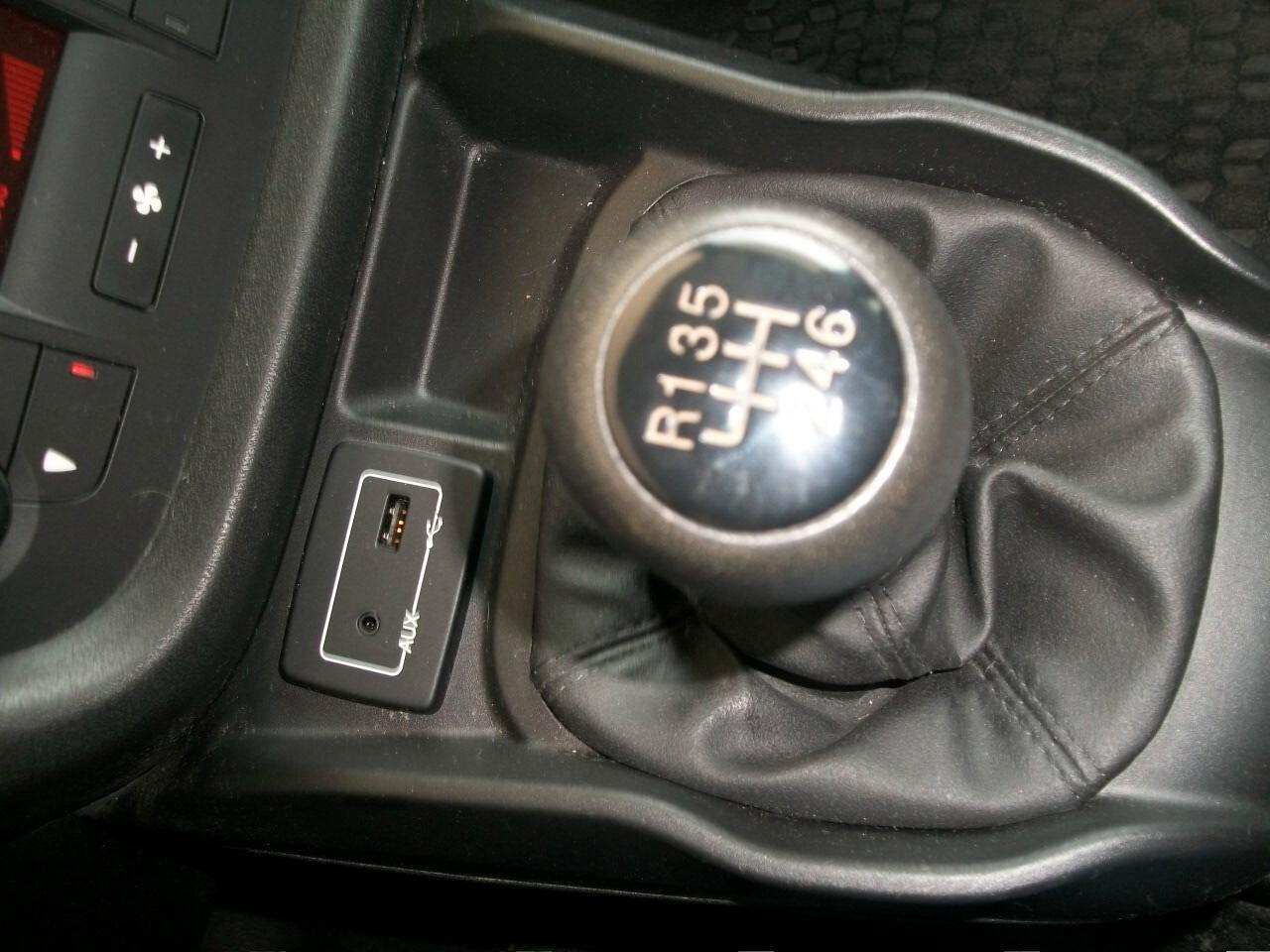 Fiat DOBLO IMMAT 28/ /07/2017 CC 1598 TDI EURO 06 DUE PORTE LATERALI EURO 7990,00 COMPRESO IVA SU FATTURA PIU PASSAGGIOPASSO LUNGO