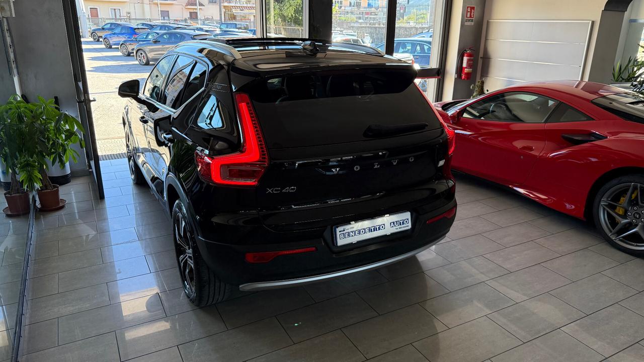 Volvo XC40 T5 Recharge Plug-in Hybrid Inscription Expression