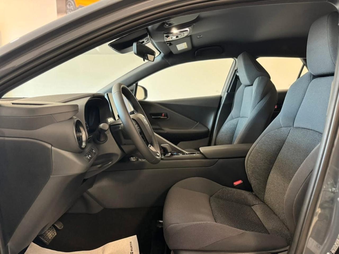 Toyota C-HR Nuova Full Hybrid FWD 140 Cv. Active