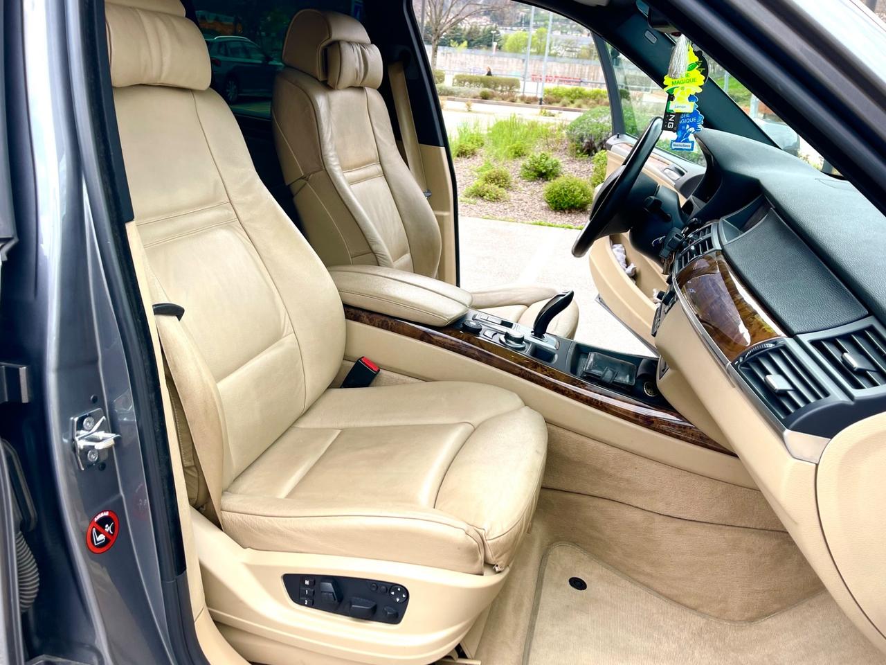 Bmw X5 3.0d 235cv ,,IMMACOLATA” 7 posti Gancio 3500kg
