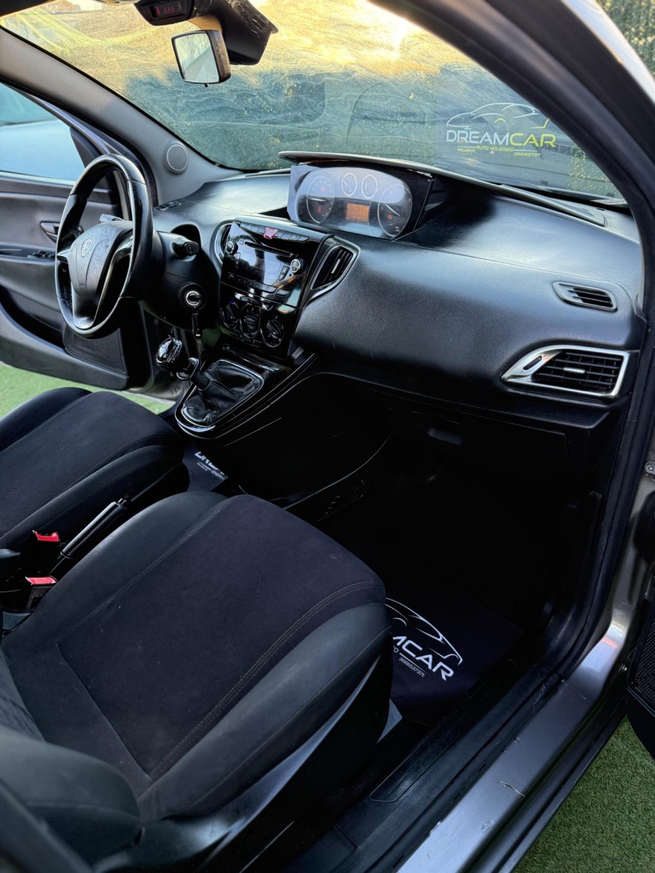 Lancia YPSILON 2013 1.2 GPL NEOPATENTATI