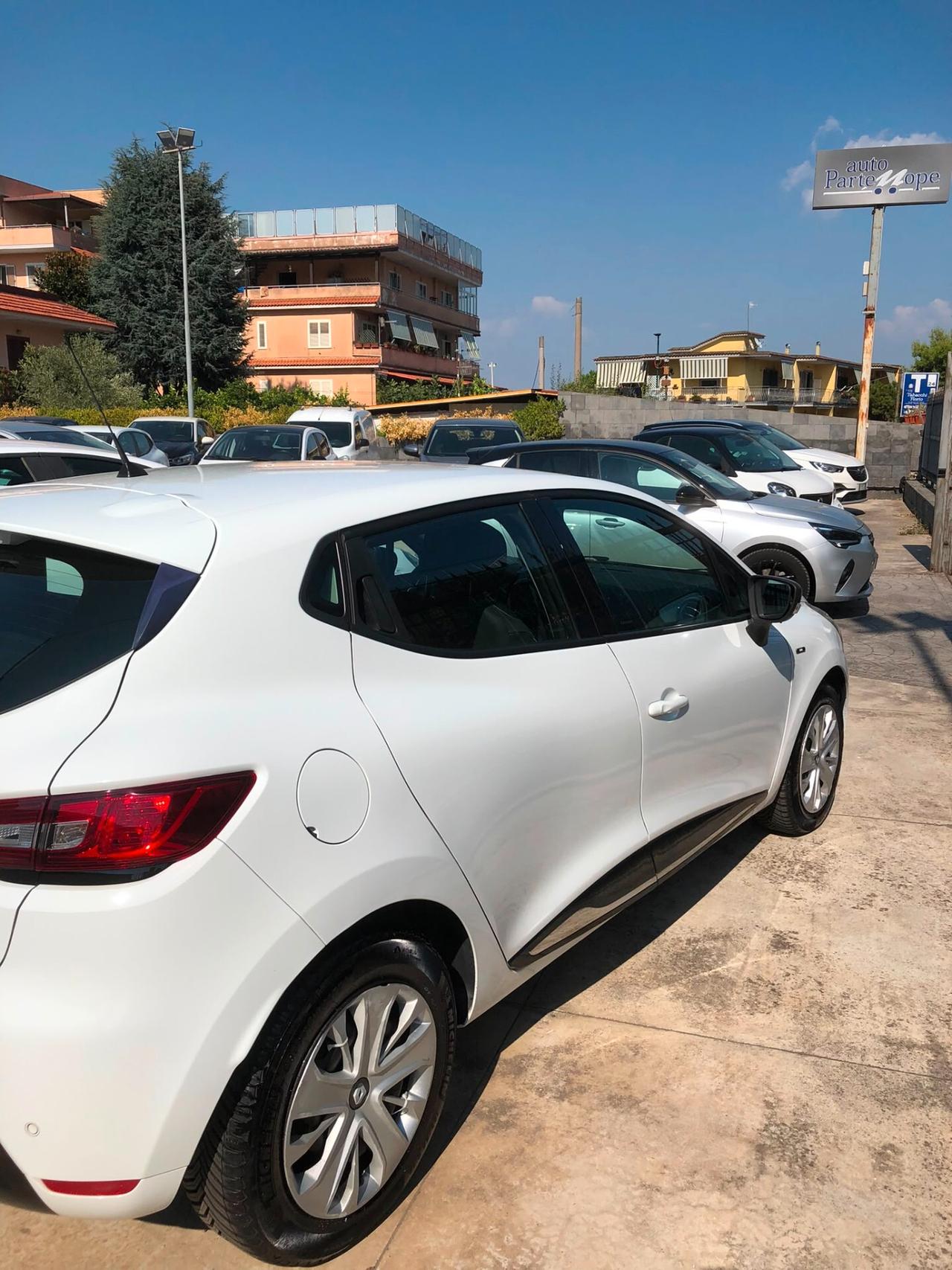 Renault Clio dCi 8V 75 CV 5 porte Moschino Intens