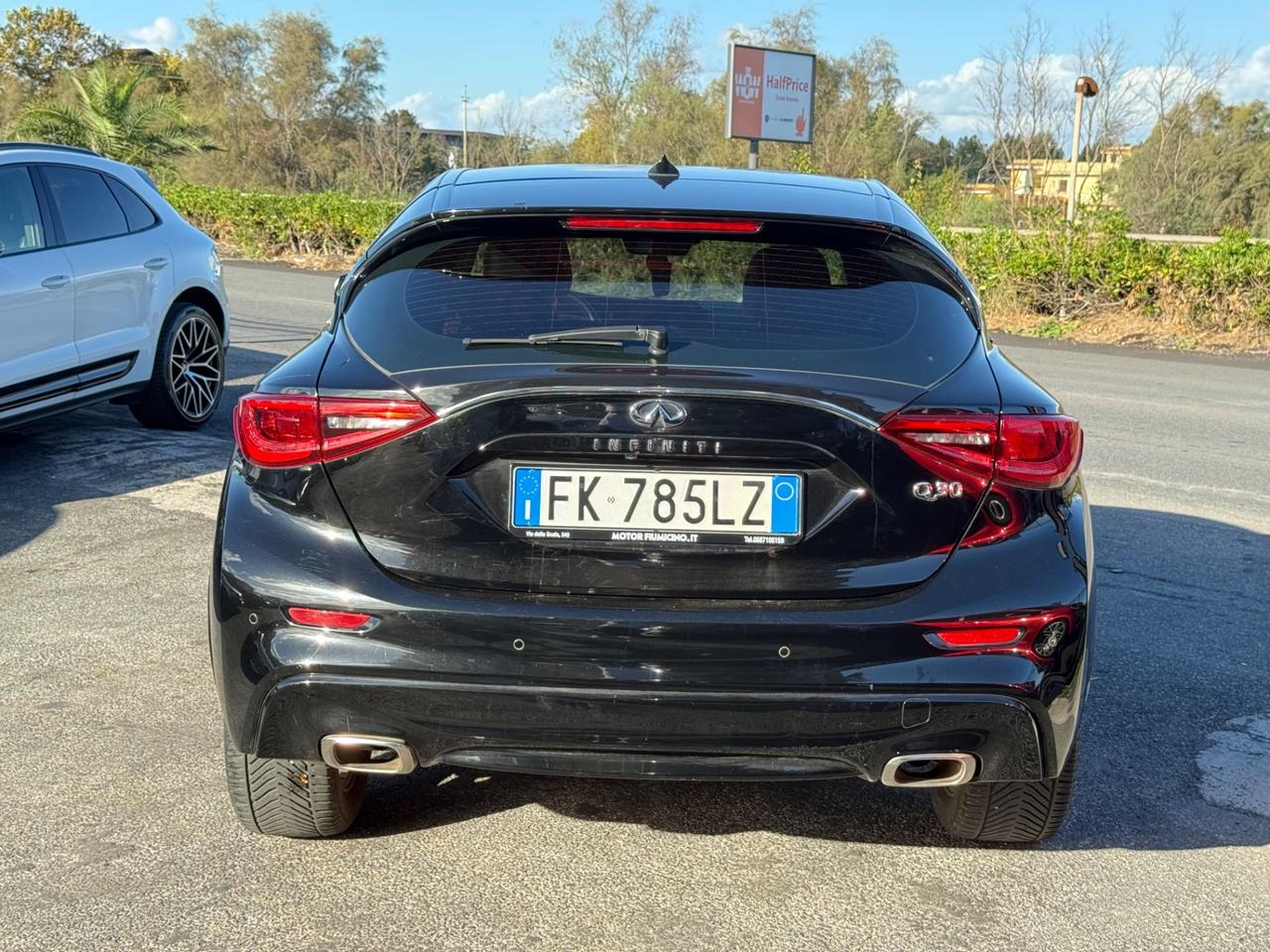 Infiniti Q30 1.5d Business 109cv