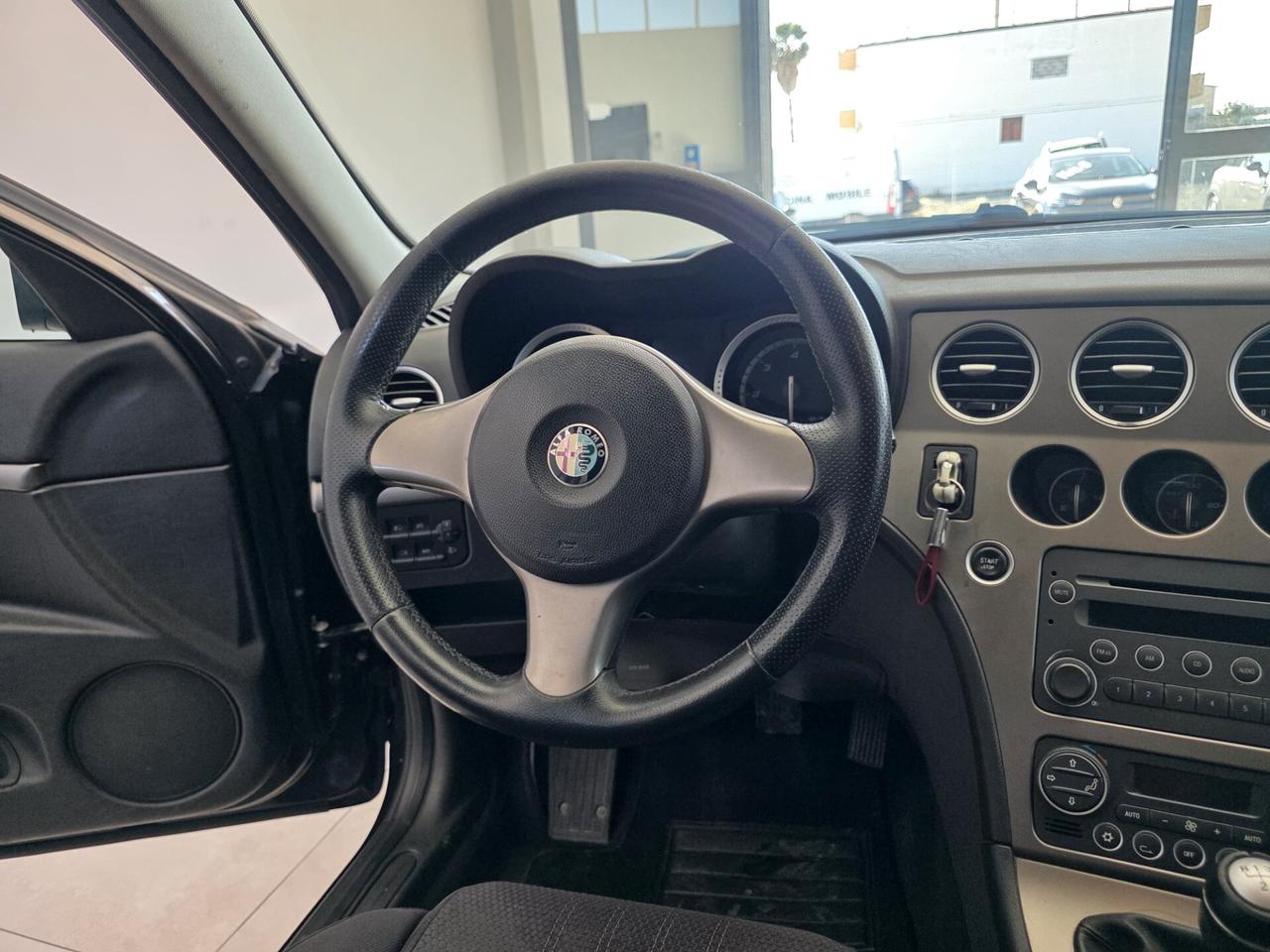 Alfa Romeo 159 1.9 JTDm 16V Sportwagon Distinctive