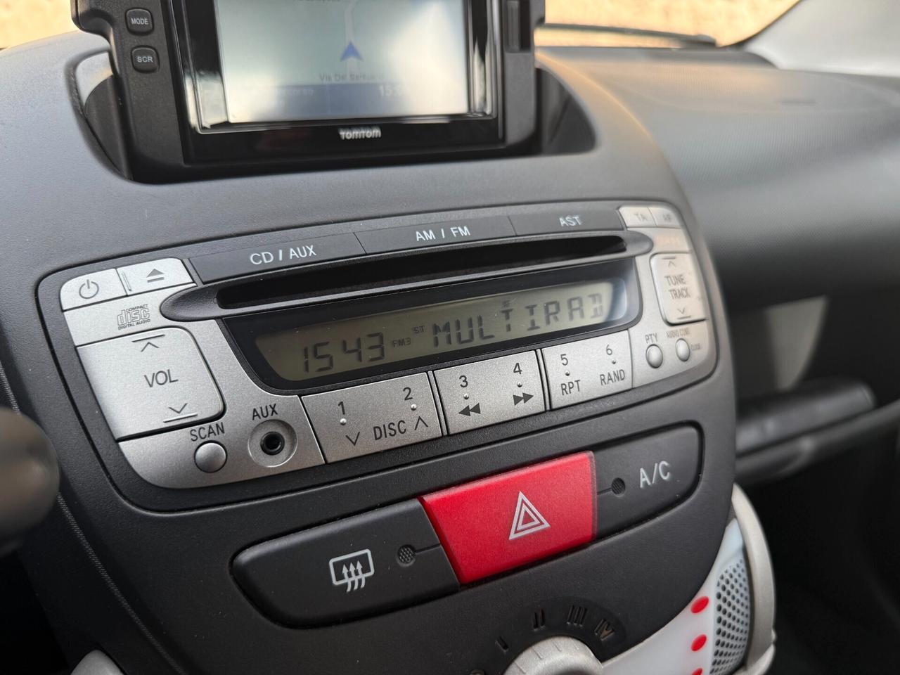 Toyota Aygo/1.0 68CV/NAVI/CLIMA/SOLO 55000 KM