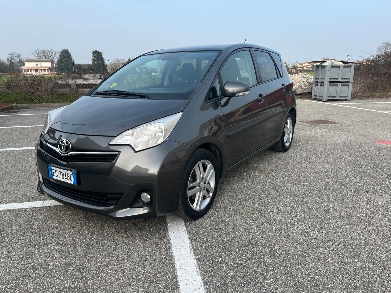 Toyota Verso-S 1.3 MT Active KM CERTIFIFCATI UNICO PROPRIETARIO*TETTO PANORAMICO*