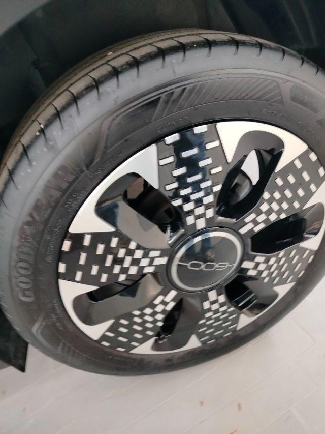 FIAT 600 Hybrid 100 CV DCT MHEV La Prima