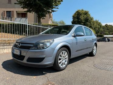 Opel Astra 1.4 16V Twinport 5 porte Enjoy