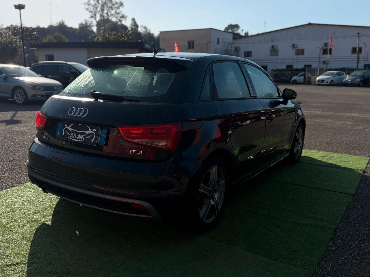 Audi A1 1.2 TFSI S line edition plus