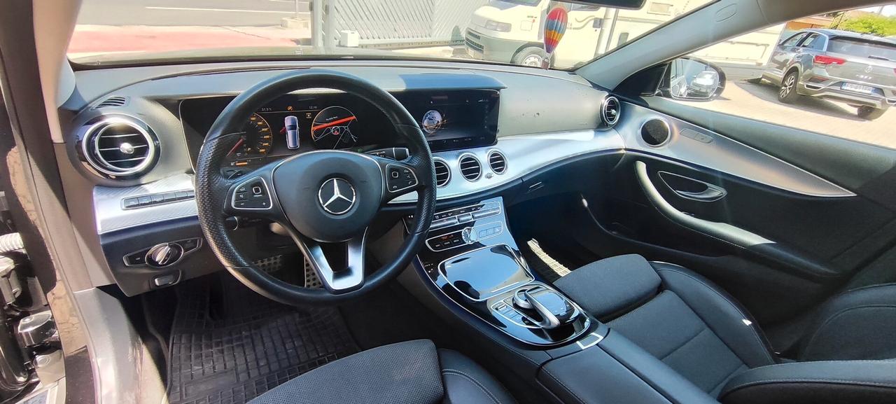 Mercedes-benz E 220 d S.W. 4Matic Auto Premium Plus All-Terrain