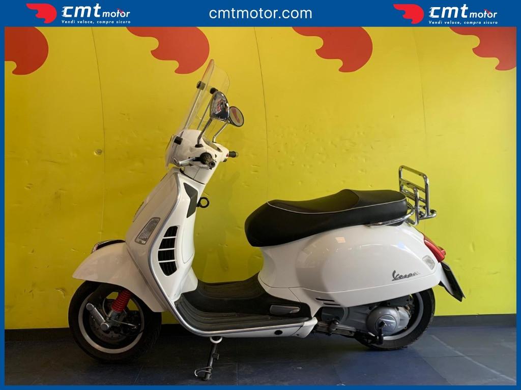 Vespa GTS 300 - 2010