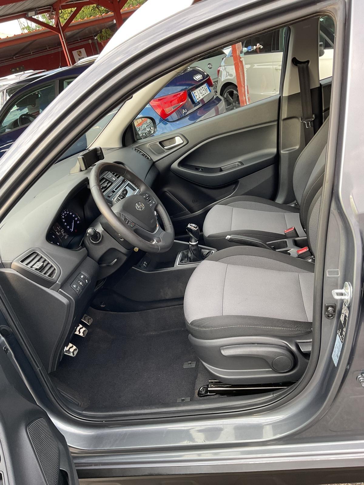 Hyundai i20 1.4 CRDi 5p. Active X-Possible-E6