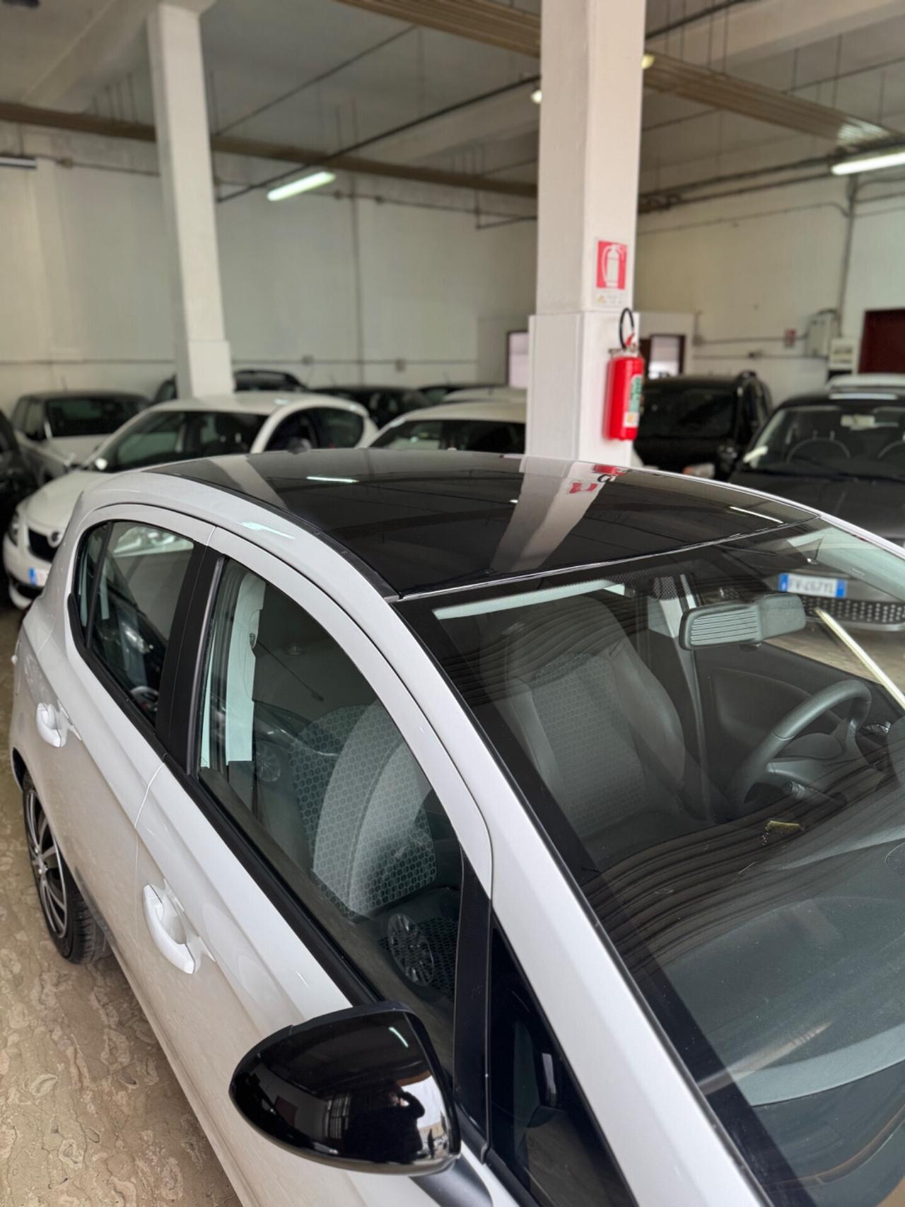 Opel Corsa 2019 1.2 by-color 5 porte