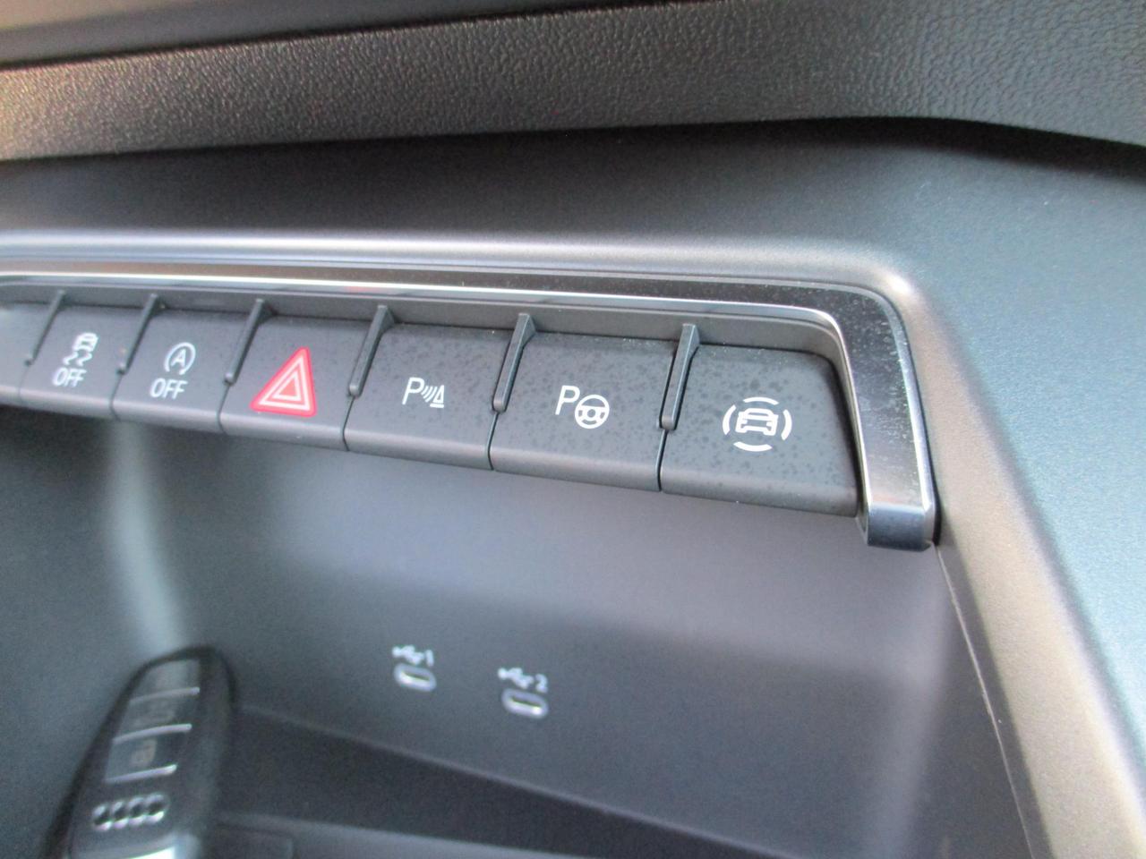 Audi A3 Sportback 1.5 tfsi mhev Business Advanced 116cv s-tronic - OK Neopatentati