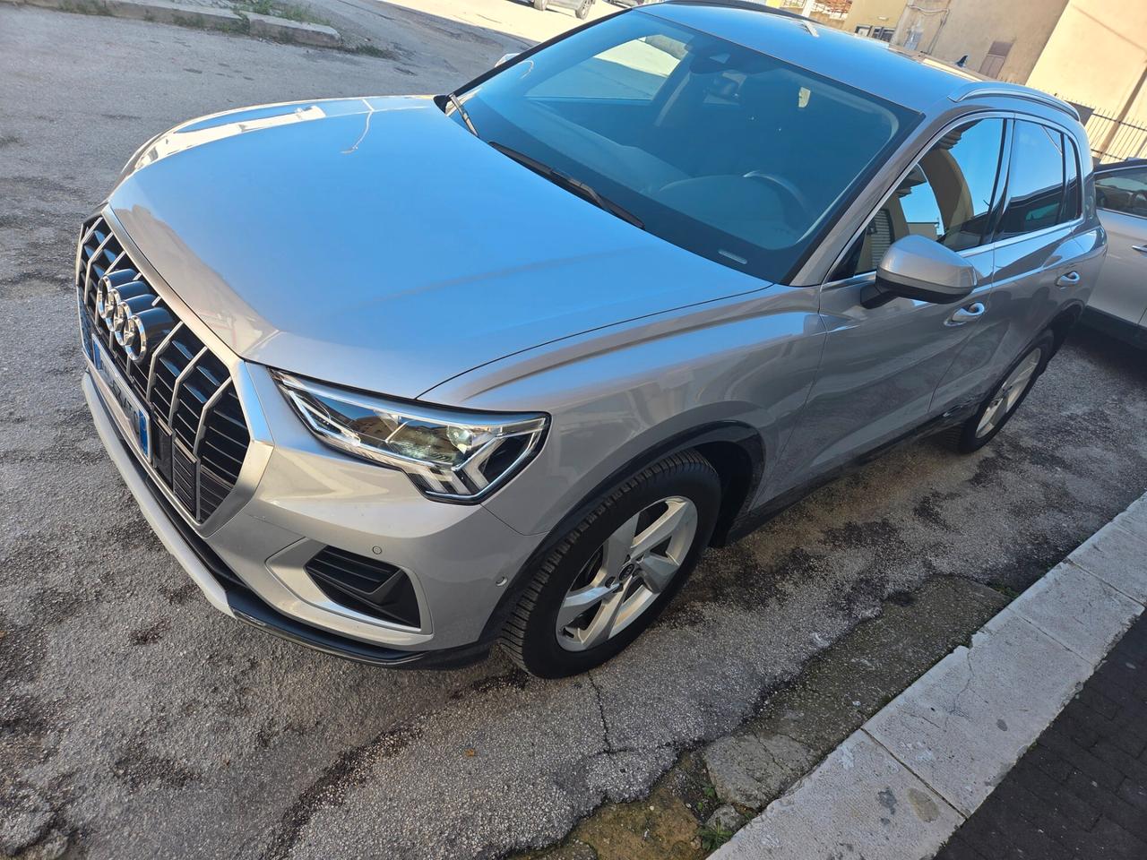AUDI Q3 ANNO 2022 2.0 TDI 150 CV KM CERTIFICATI