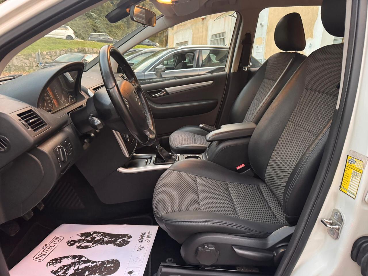 Mercedes-benz A 160 BlueEFFICIENCY Premium GARANZIA 1 ANNO