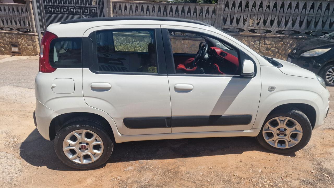 Fiat Panda 0.9 TwinAir Turbo Natural Power Lounge