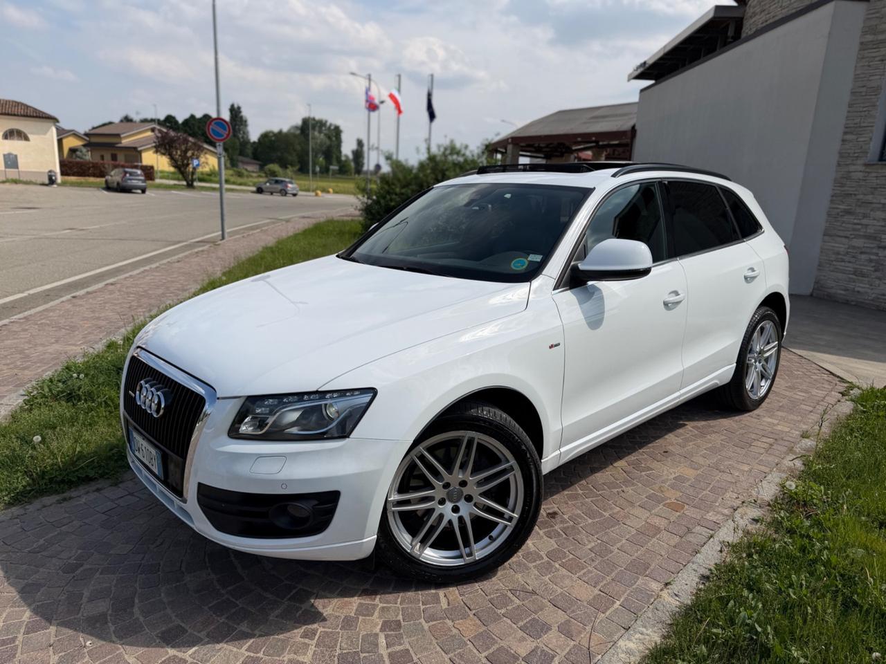 Audi Q5 3.0 V6 TDI quattro S tronic