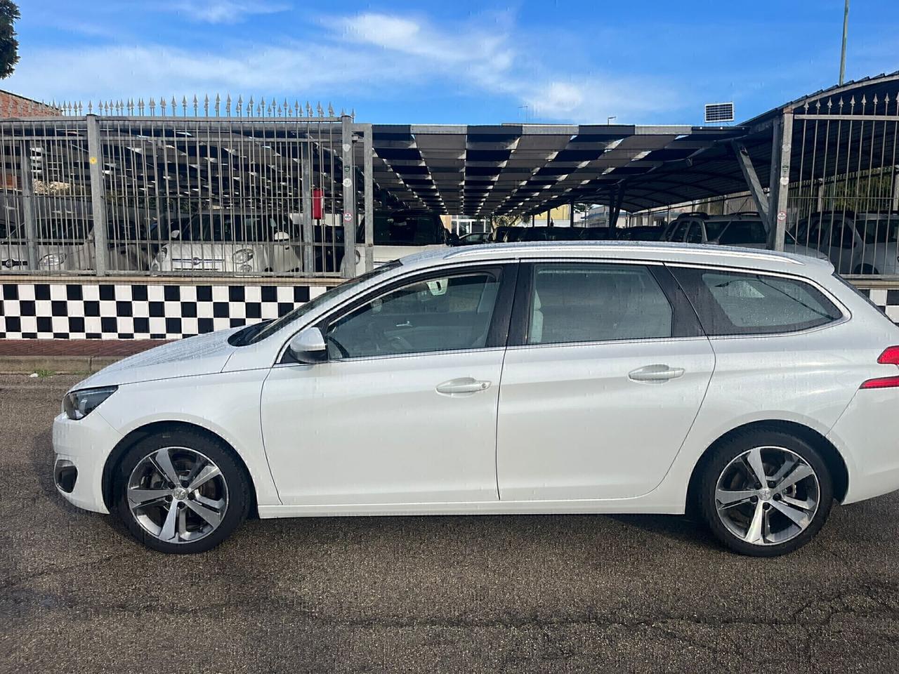 Peugeot 308 BlueHDi 120 SW Allure Unipro 2015