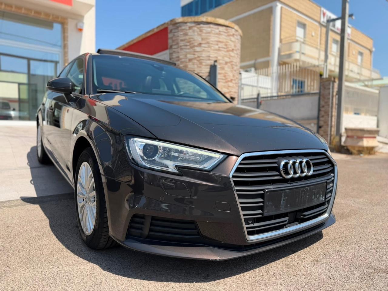 Audi A3 SPB 1.6 TDI 116 CV S tronic-2017 TETTO/LED/PELLE