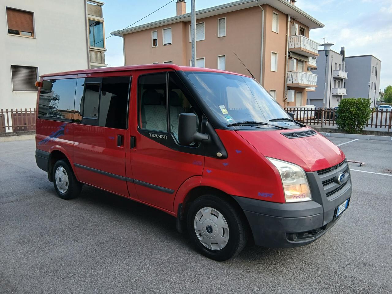 Ford Transit Tourneo 2.2 Cdti 86 cv 9 posti KIT distibuzione appena cambiato