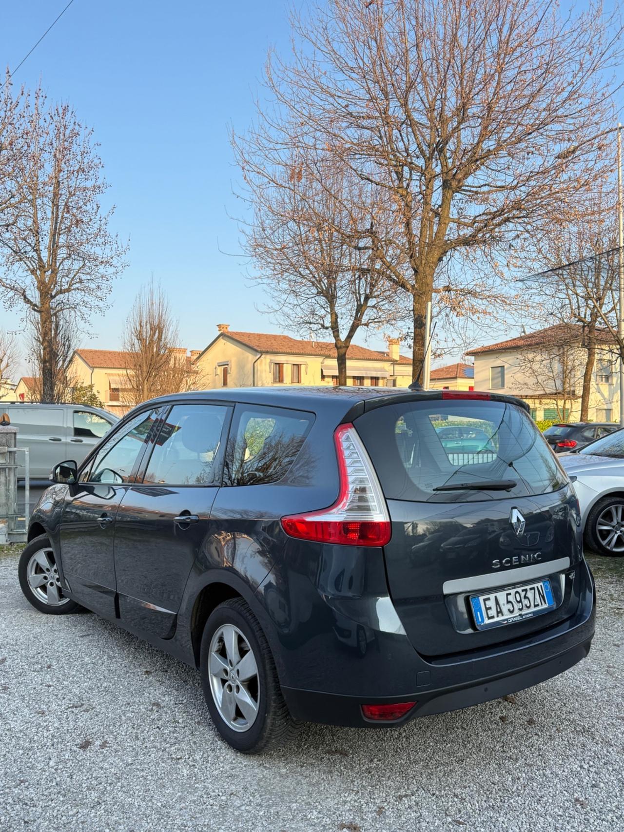 Renault Scenic Scénic 1.9 dCi 130CV Luxe