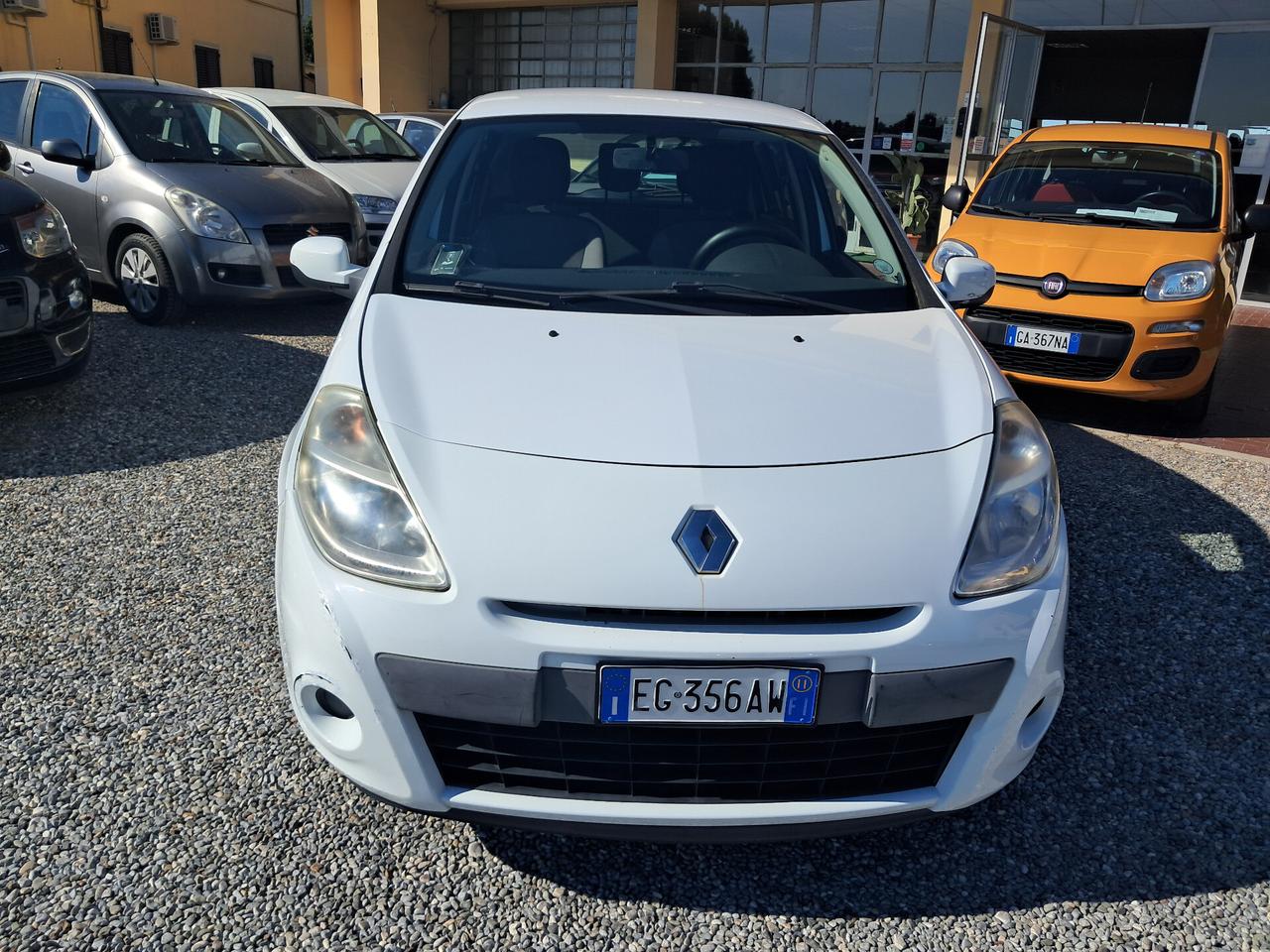 Renault Clio 1.2 16V 5 porte Dynamique