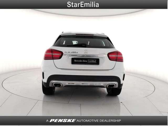 Mercedes-Benz GLA 200 200 d Automatic 4Matic Premium