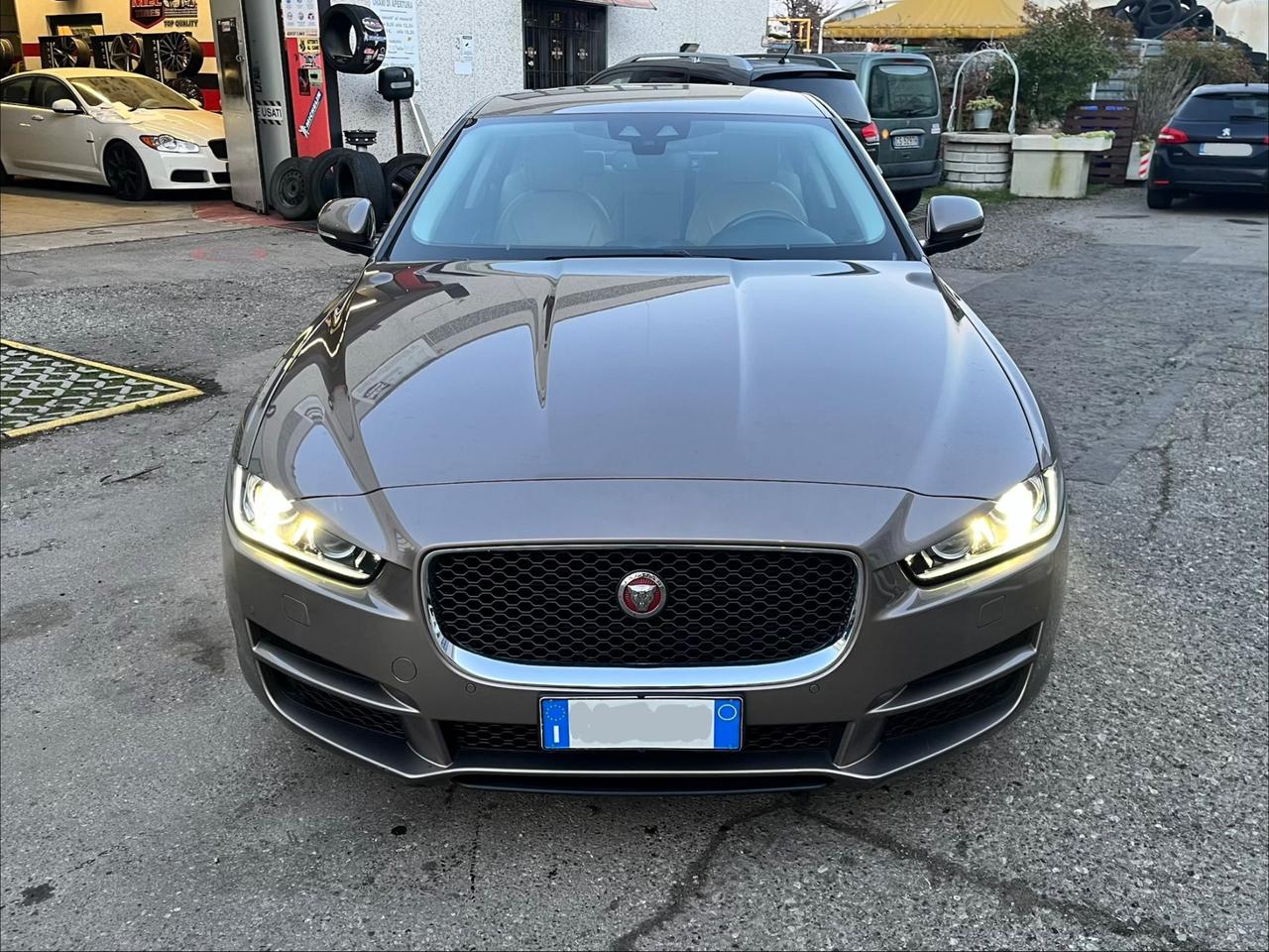 Jaguar XE 2.0 Diesel 2015