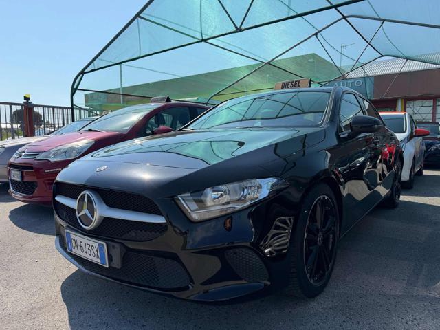 MERCEDES-BENZ A 180 d Automatic Executive