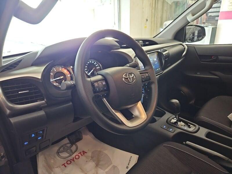 Toyota Hilux Hilux 2.4 D-4D A/T 4WD 4 porte Double Cab Comfort
