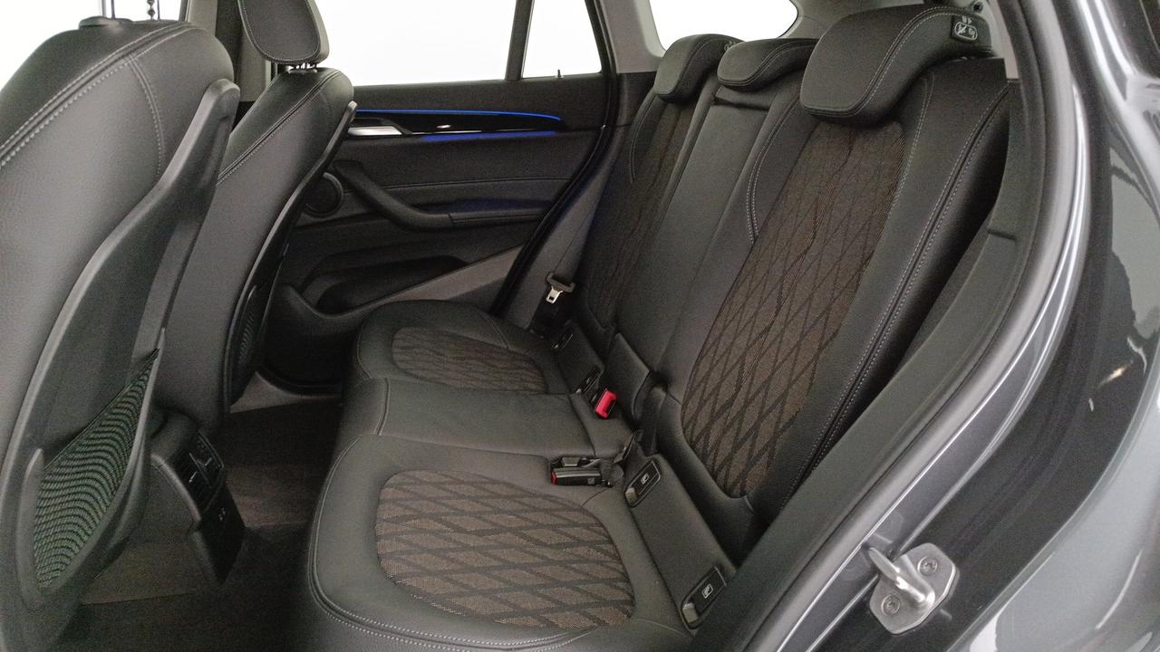 BMW X1 F48 2019 - X1 sdrive16d xLine auto