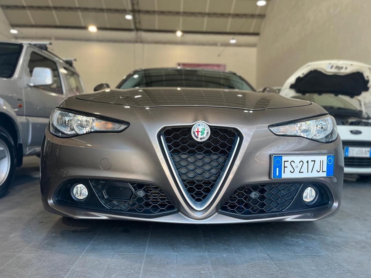 ALFA ROMEO GIULIA 2.2 Turbodiesel 180 CV 102340KM *UNICOPRO*