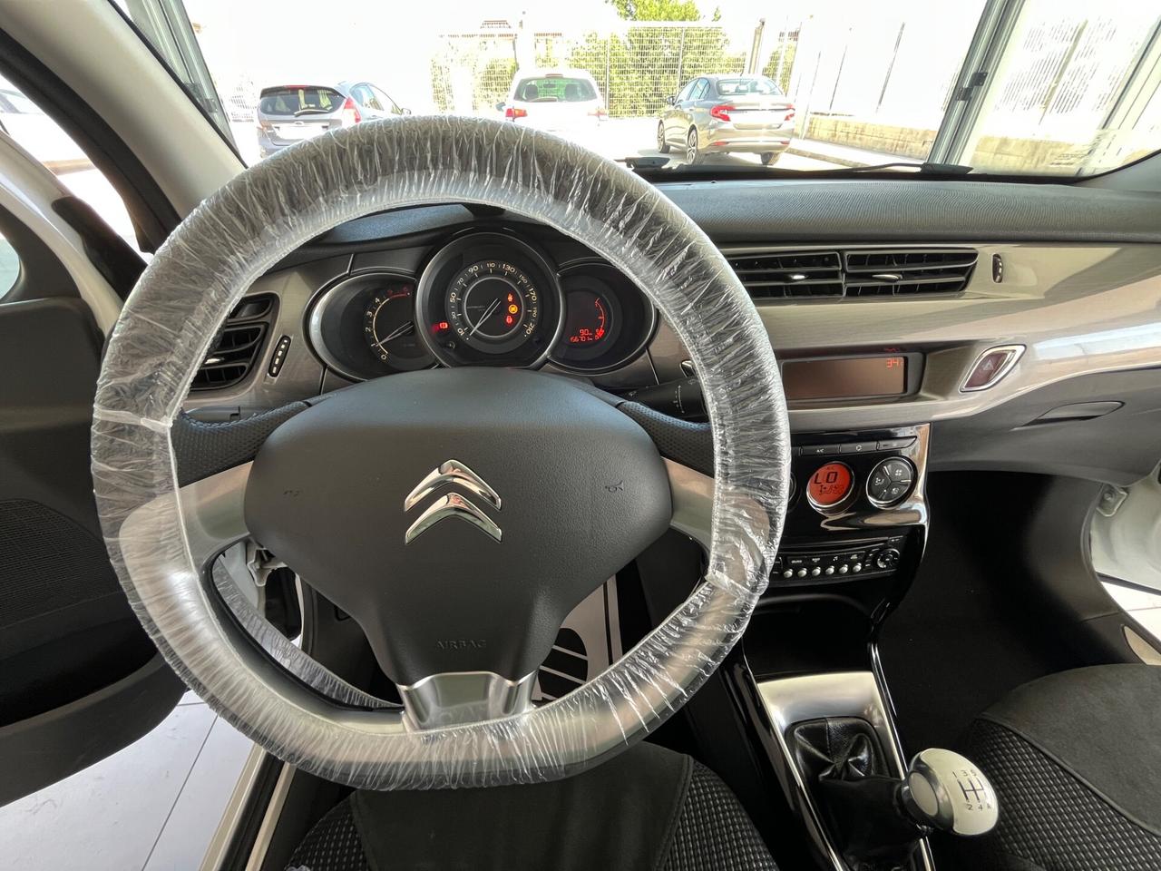 Citroen C3 1.4 HDi 70 Exclusive Full