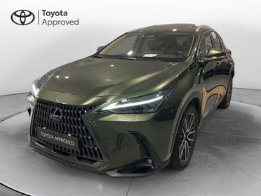 Lexus NX Plug-in 4WD Luxury