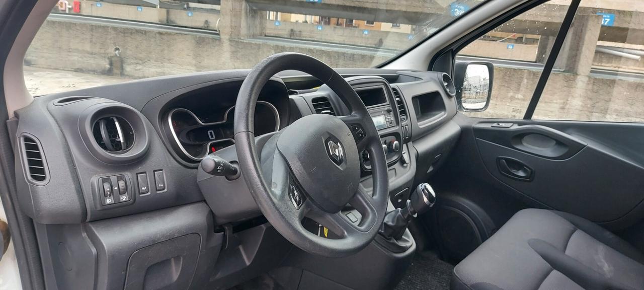 Renault Trafic T27 2.0 dCi MAXI E6 DTEMP