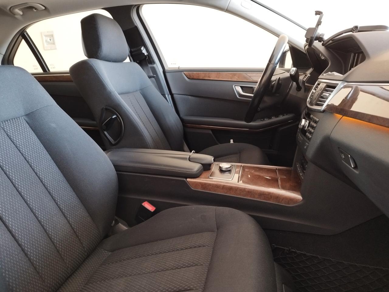 Mercedes-benz E 220 CDI BlueEFFICIENCY Elegance