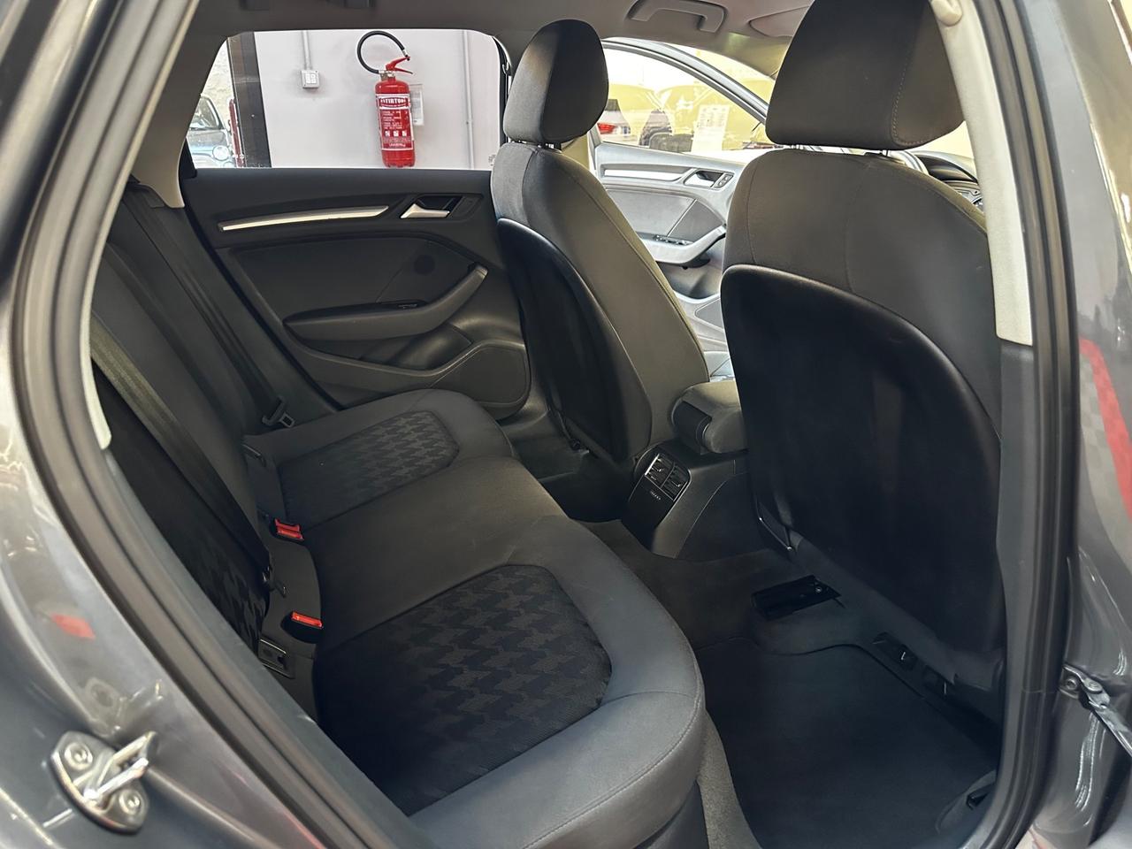 Audi A3 1.6 TDI Attraction - FABIANOAUTO