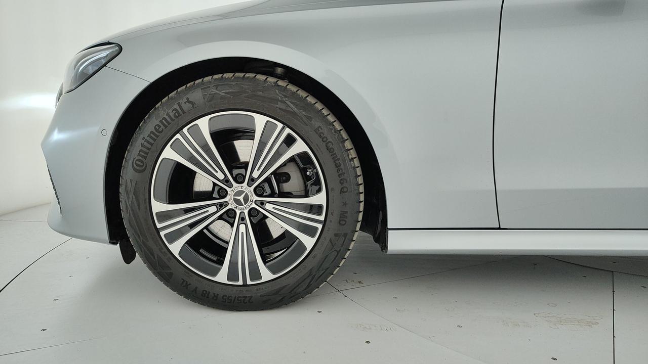 Mercedes-Benz E SW 220 d Advanced auto