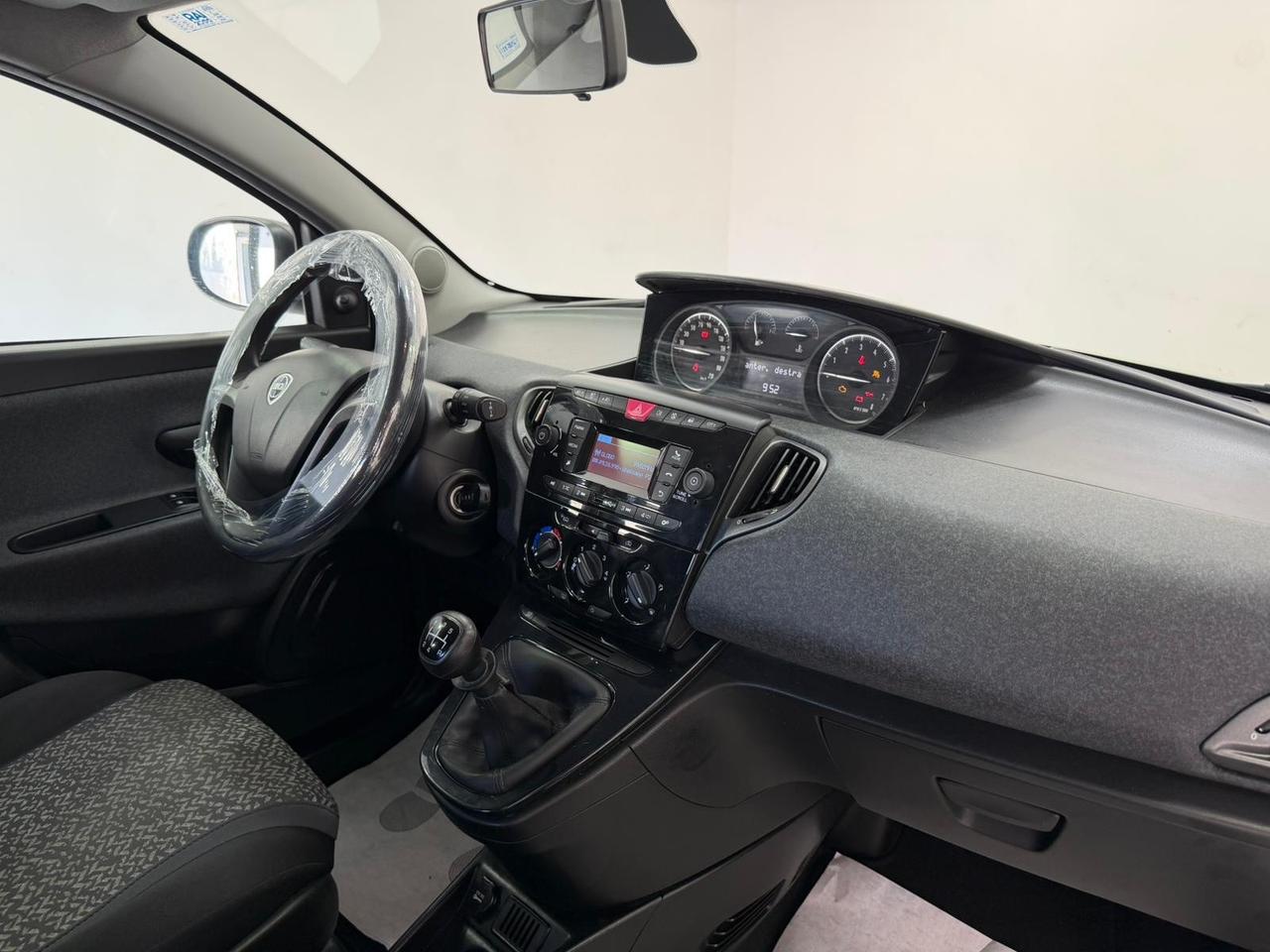Lancia Ypsilon 1.2 69 CV 5 porte -UNIPRO-GARANTITA-2019